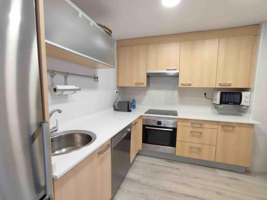 Exclusivo Apartamento Con Aparcamiento Gratuito Laredo Eksteriør billede